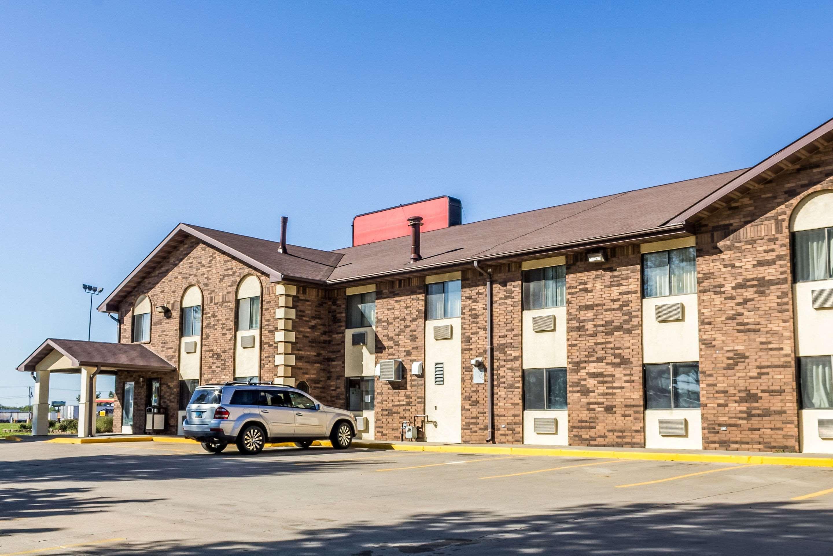 Econo Lodge North Sioux Falls Ngoại thất bức ảnh